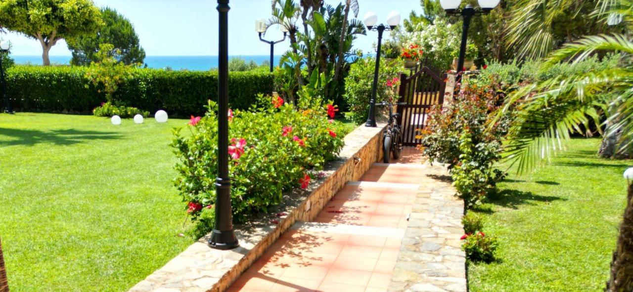 Villa Santina - チェファル エクステリア 写真