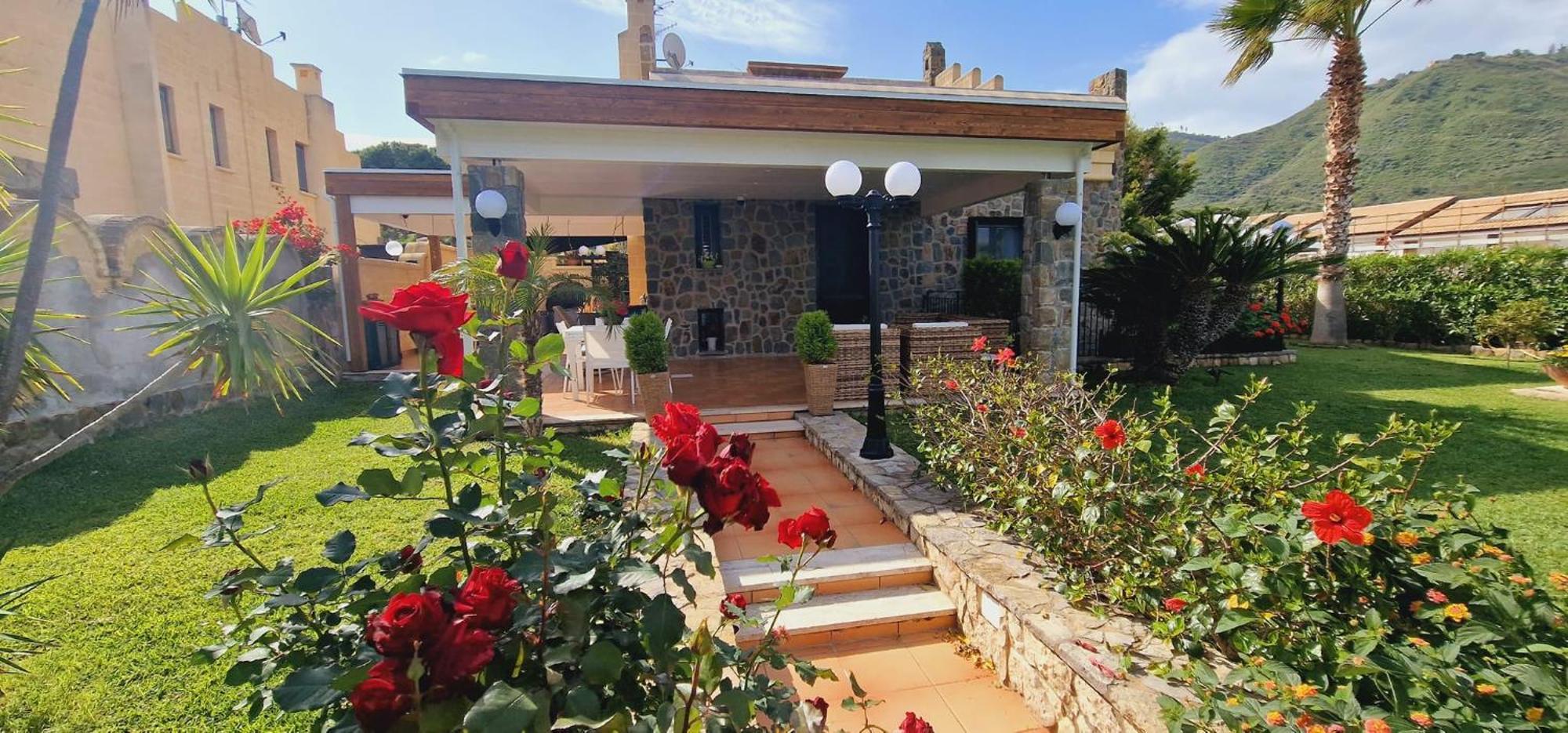 Villa Santina - チェファル エクステリア 写真